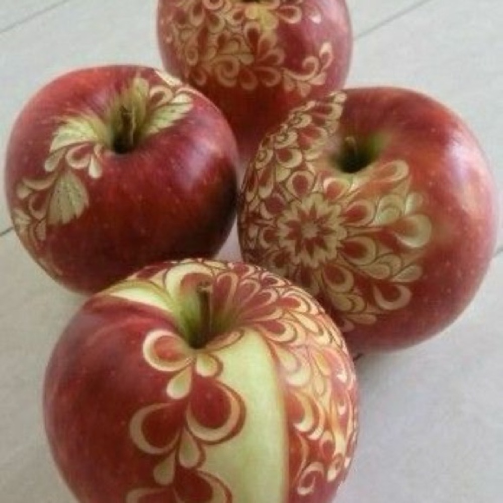 Meet your Posher, Apple